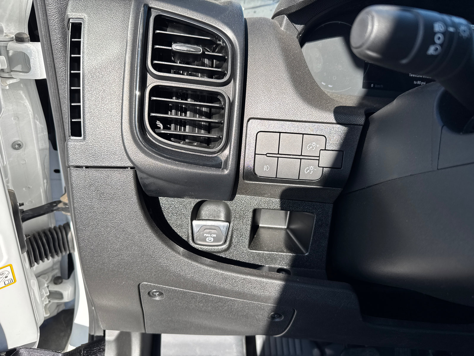 Used 2025 RAM ProMaster 2500 w/ Premium Convenience Group image 13