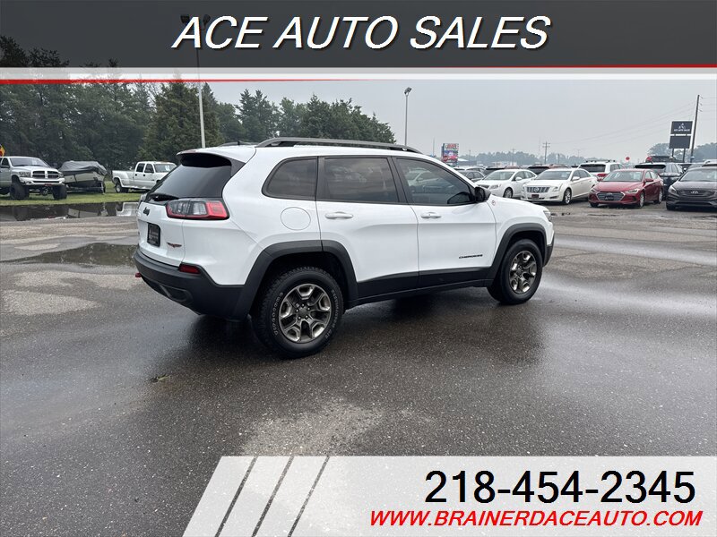Used 2019 Jeep Cherokee Trailhawk w/ Cold Weather Group image 3