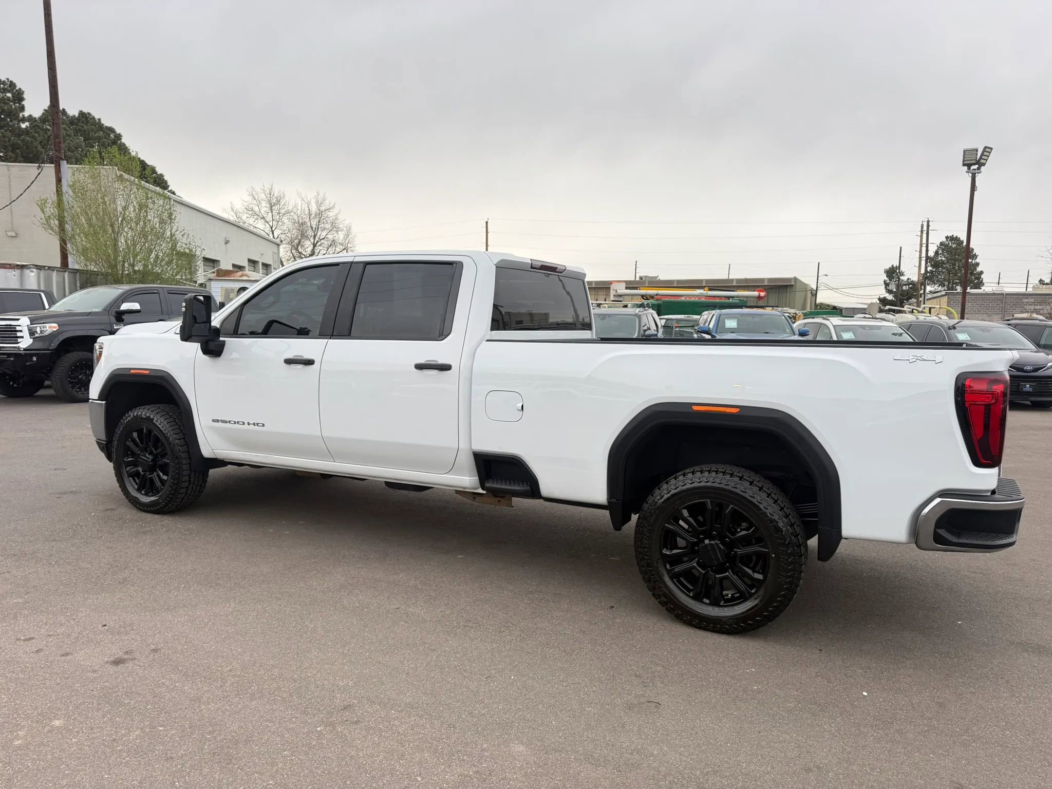 Used 2023 GMC Sierra 2500 Pro w/ Convenience Package image 5