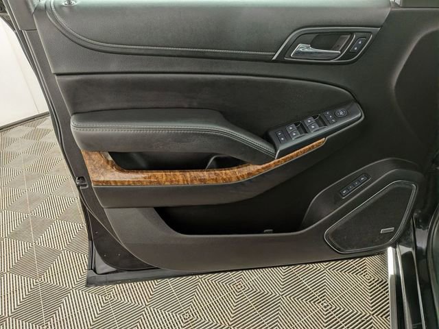 Used 2018 Chevrolet Suburban Premier image 14