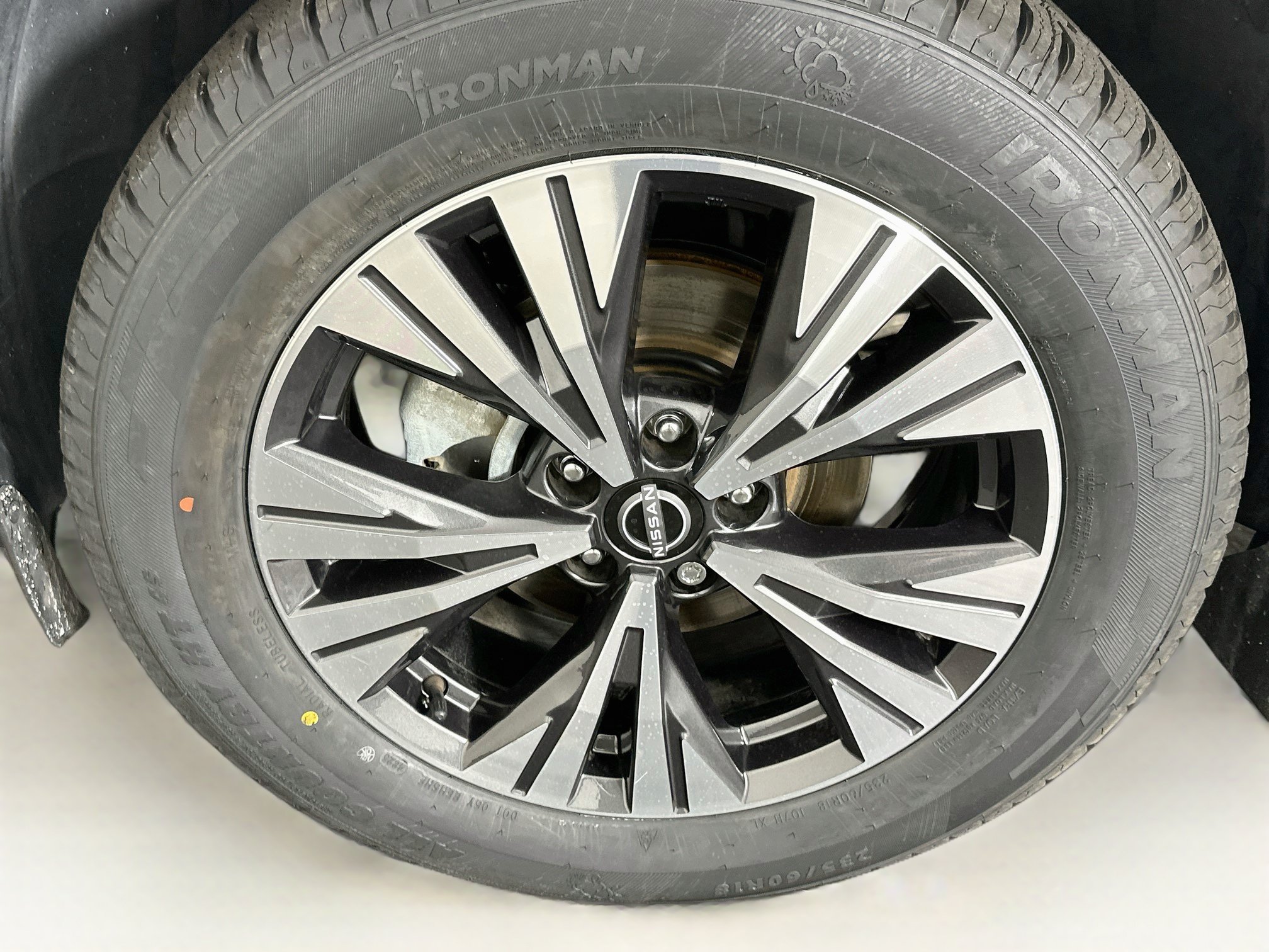 Used 2023 Nissan Rogue SV FWD image 11