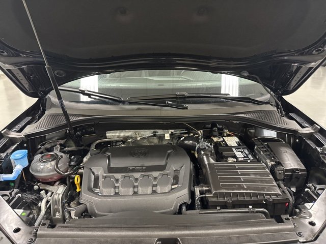 Used 2024 Volkswagen Tiguan SE R-Line image 37