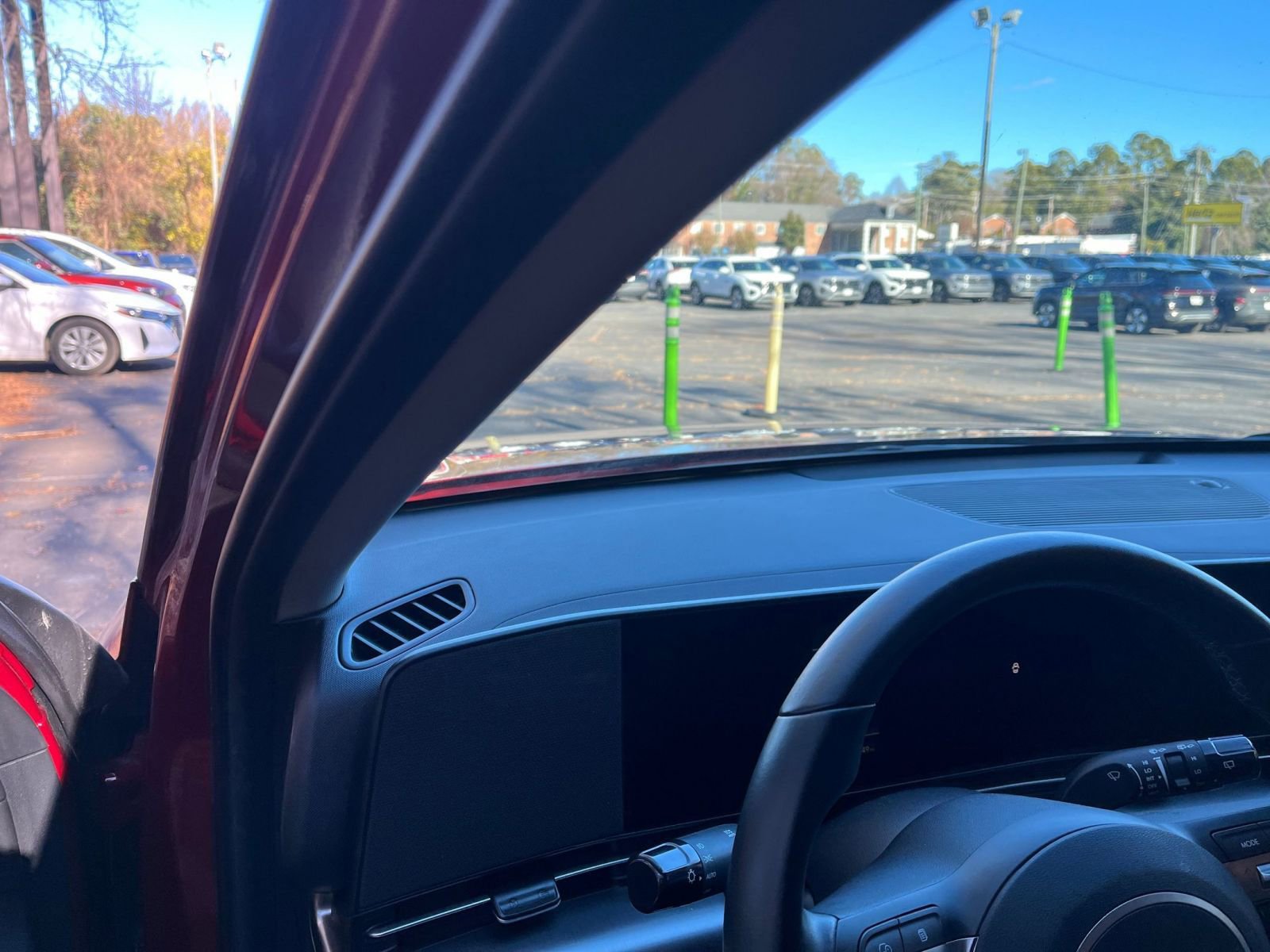 Used 2025 Hyundai Kona SEL image 34