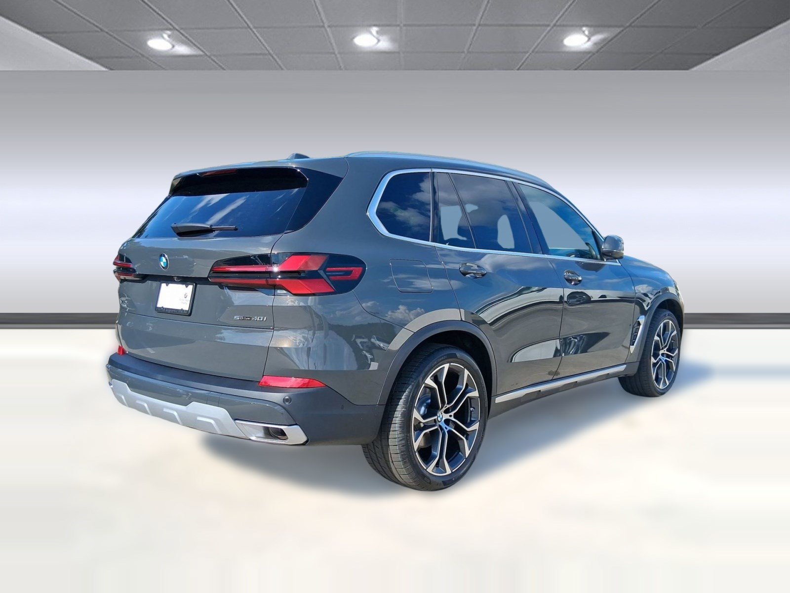 Used 2026 BMW X5 sDrive40i w/ Climate Comfort Package RWD image 9