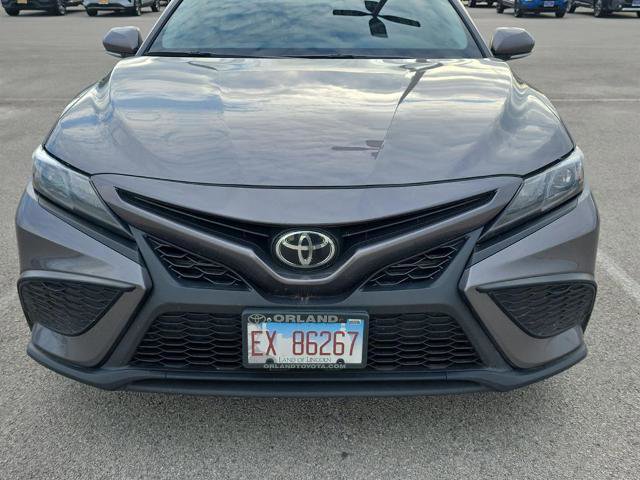 Used 2022 Toyota Camry SE w/ Cold Weather Package