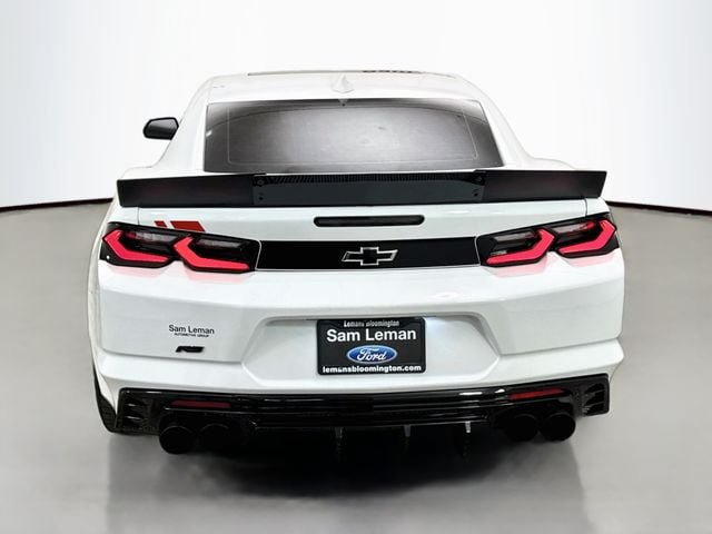 Used 2022 Chevrolet Camaro LT w/ Redline Edition RWD image 6
