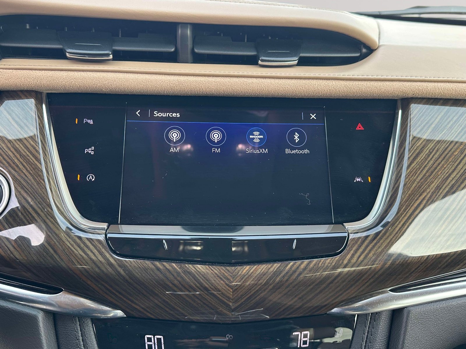 Certified 2023 Cadillac XT6 Premium Luxury w/ Platinum Package image 10