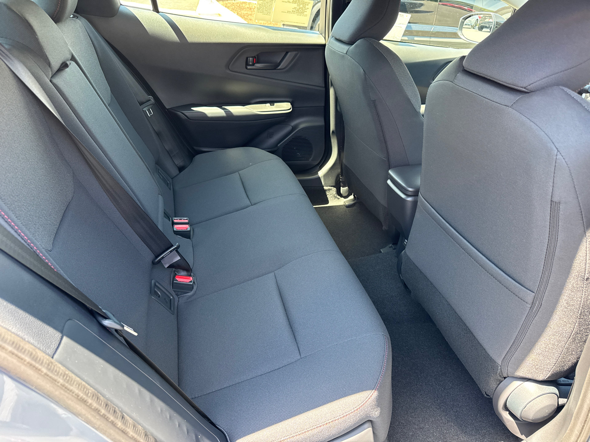 New 2027 Toyota Prius Plug-In Hybrid FWD image 17