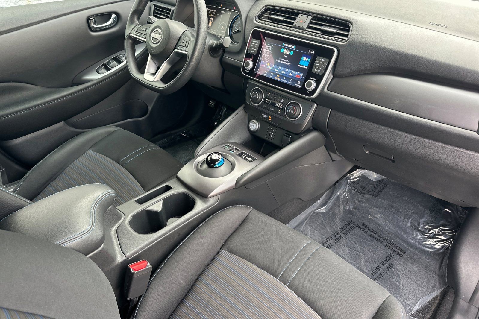 Certified 2024 Nissan Leaf S image 18