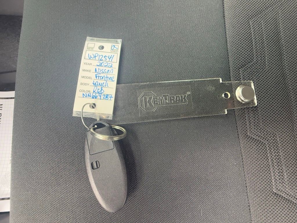 Used 2022 Nissan Frontier PRO-4X w/ Off-Road Protection Package image 39