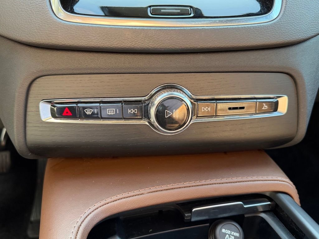 Used 2022 Volvo XC90 T6 Inscription w/ Advanced Package AWD/4WD image 25