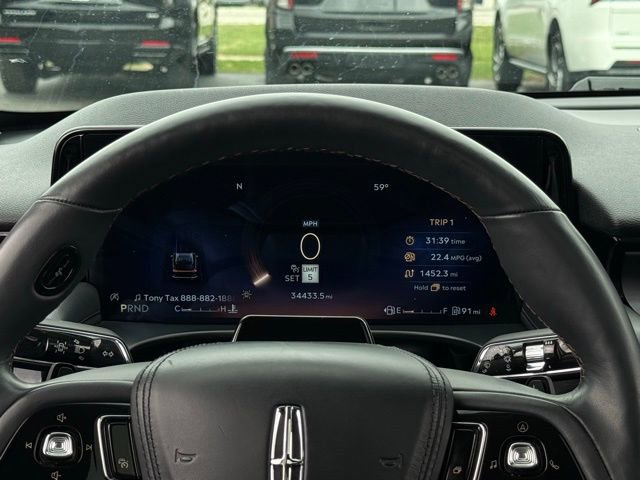 Used 2025 Lincoln Aviator AWD image 24
