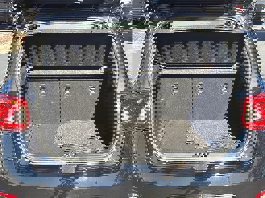 Used 2023 Hyundai Venue SEL image 16