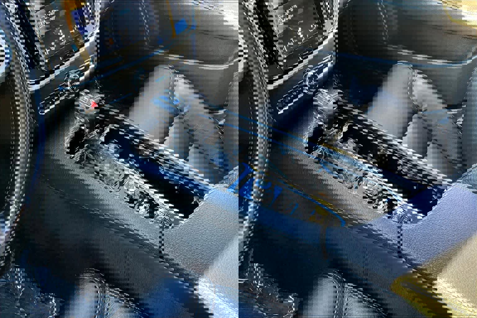 Used 2019 Volvo V90 T5 Cross Country w/ Protection Package Premier image 16