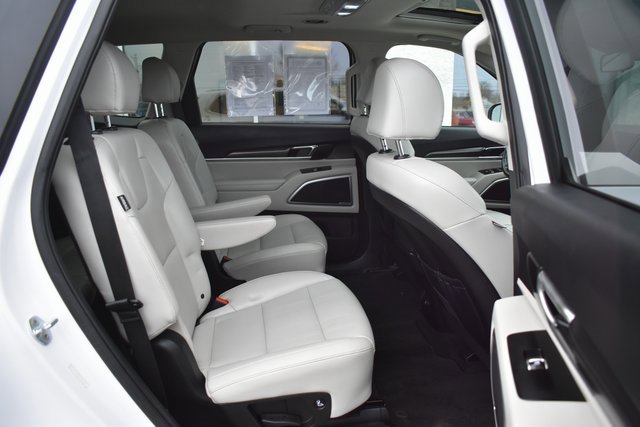 Used 2023 Kia Telluride S w/ S Sunroof Package image 44