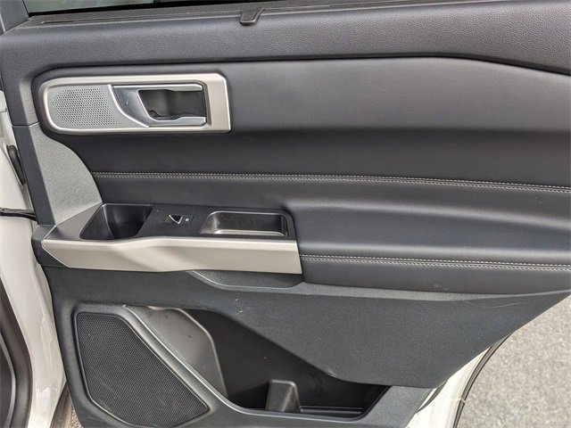 Used 2023 Ford Explorer Limited w/ Limited Technology Package image 35