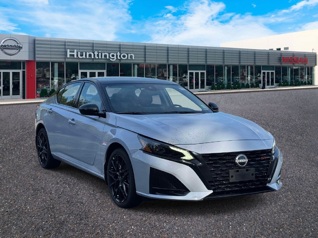 New 2026 Nissan Altima 2.5 SR w/ SR Midnight Edition Package AWD/4WD image 3