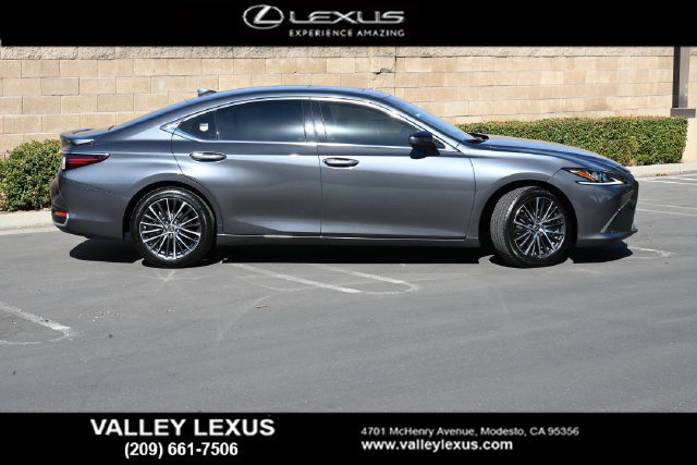 Certified 2025 Lexus ES 300h w/ Premium Package FWD image 3