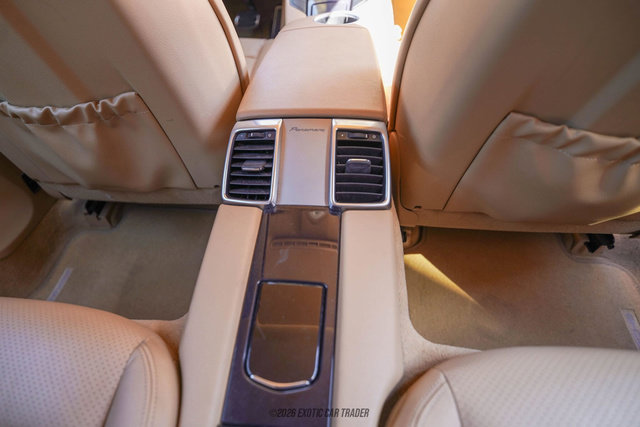 Used 2012 Porsche Panamera 4 image 70