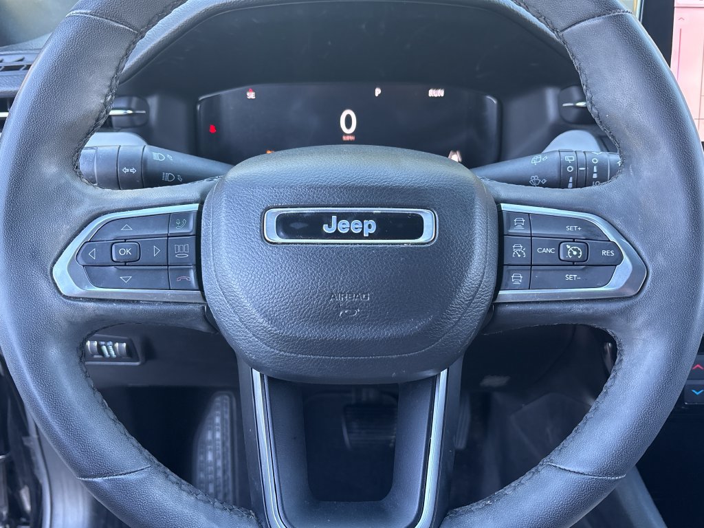 Used 2023 Jeep Compass Limited w/ Elite Group AWD/4WD image 19