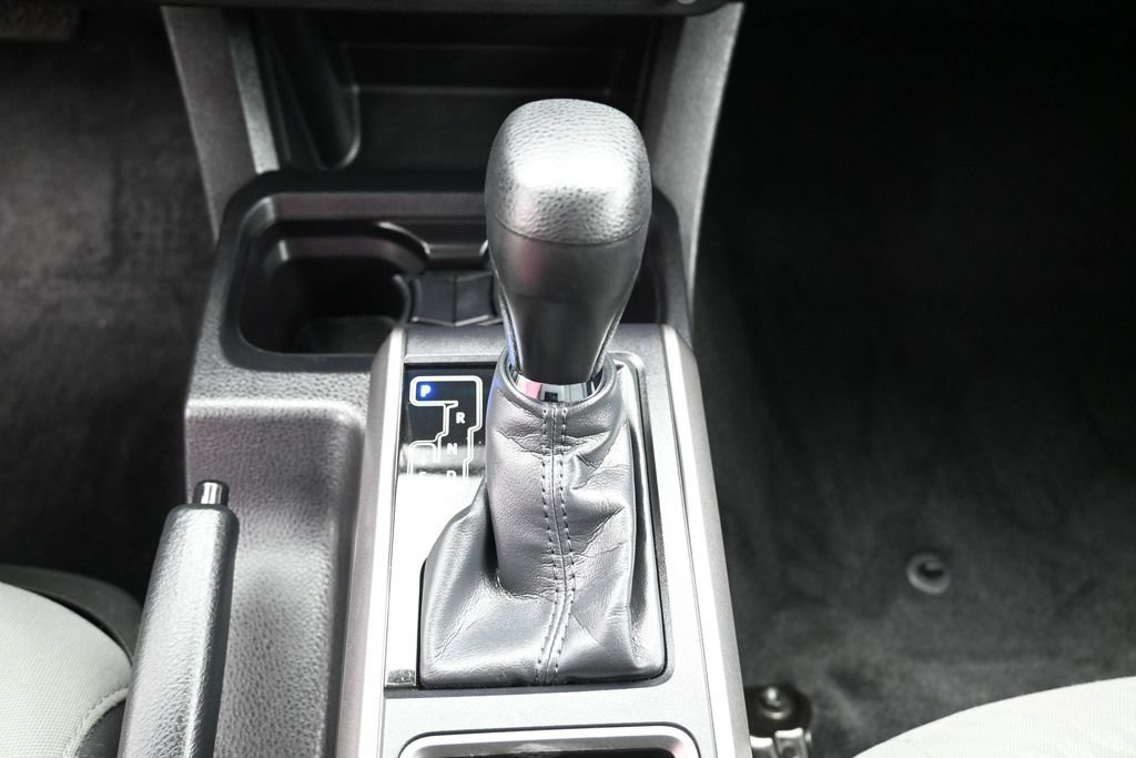 Used 2023 Toyota Tacoma SR5 AWD/4WD image 24