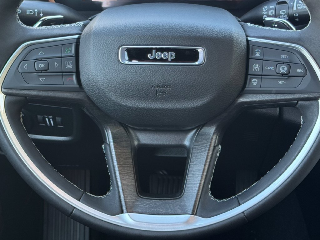 New 2027 Jeep Grand Cherokee L Limited AWD/4WD image 21