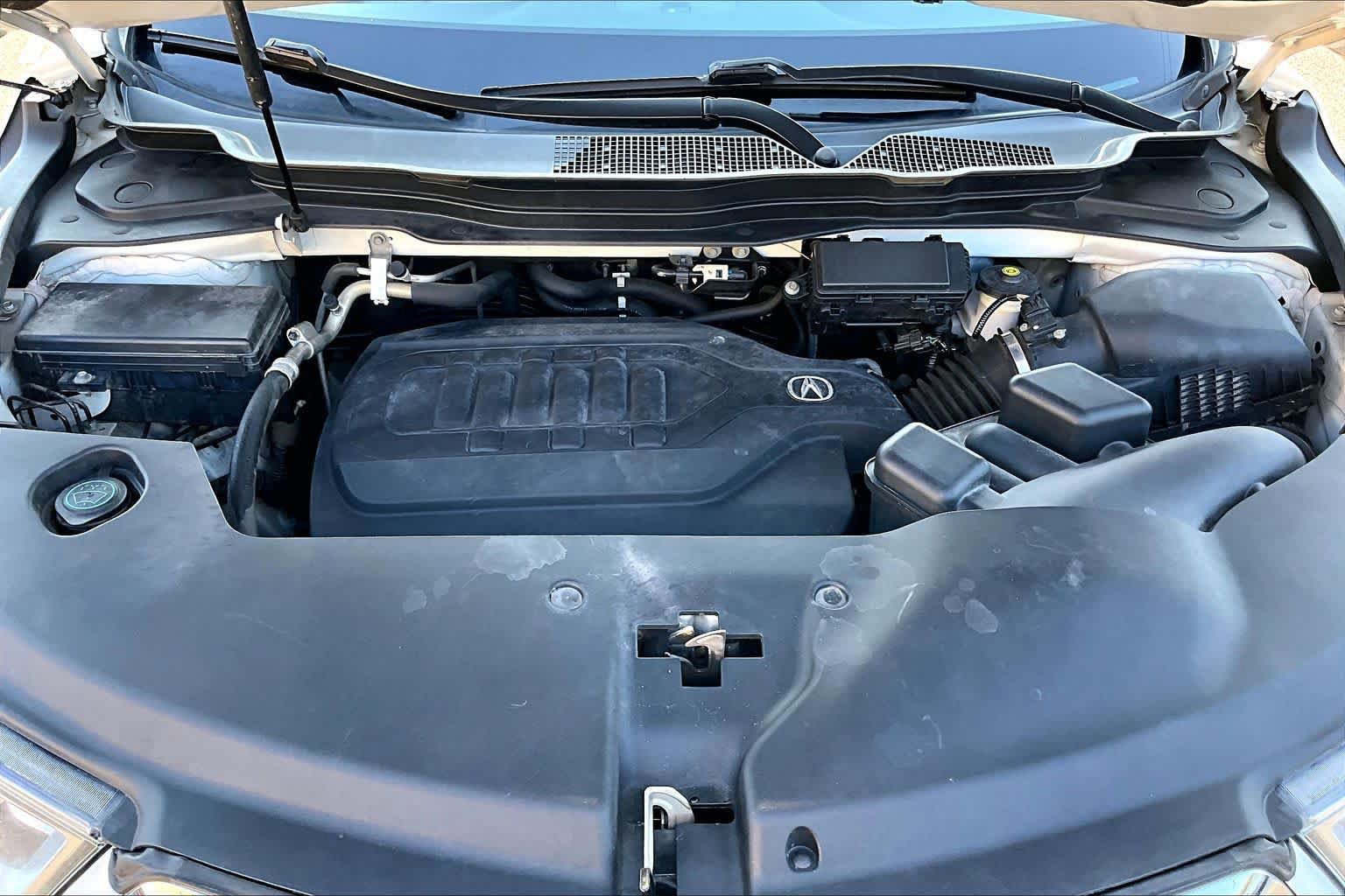 Used 2018 Acura MDX SH-AWD image 32