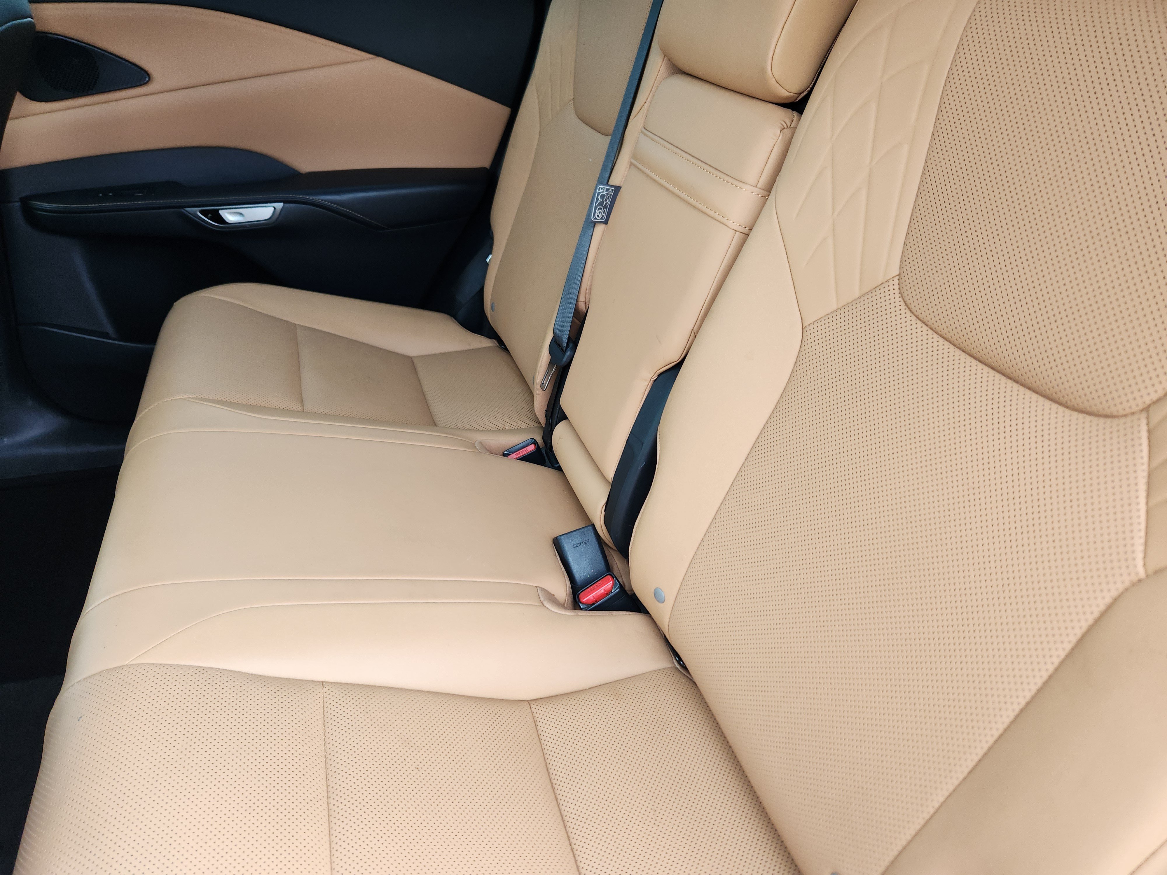Used 2023 Lexus RX 350 Premium w/ Accessory Package (Z1) AWD/4WD image 19