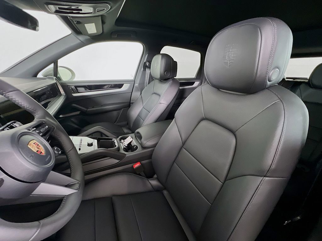 New 2026 Porsche Cayenne image 5