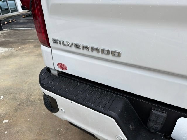 Used 2021 Chevrolet Silverado 1500 High Country w/ Technology Package AWD/4WD image 8