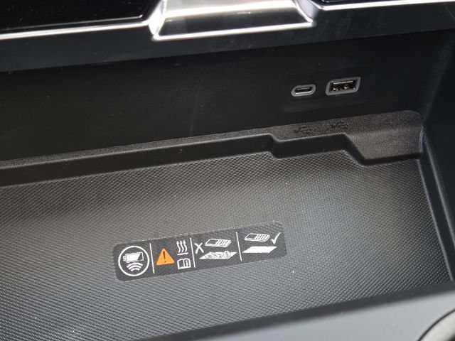 New 2026 GMC Yukon XL Denali w/ Sun & Power Step Package AWD/4WD image 9
