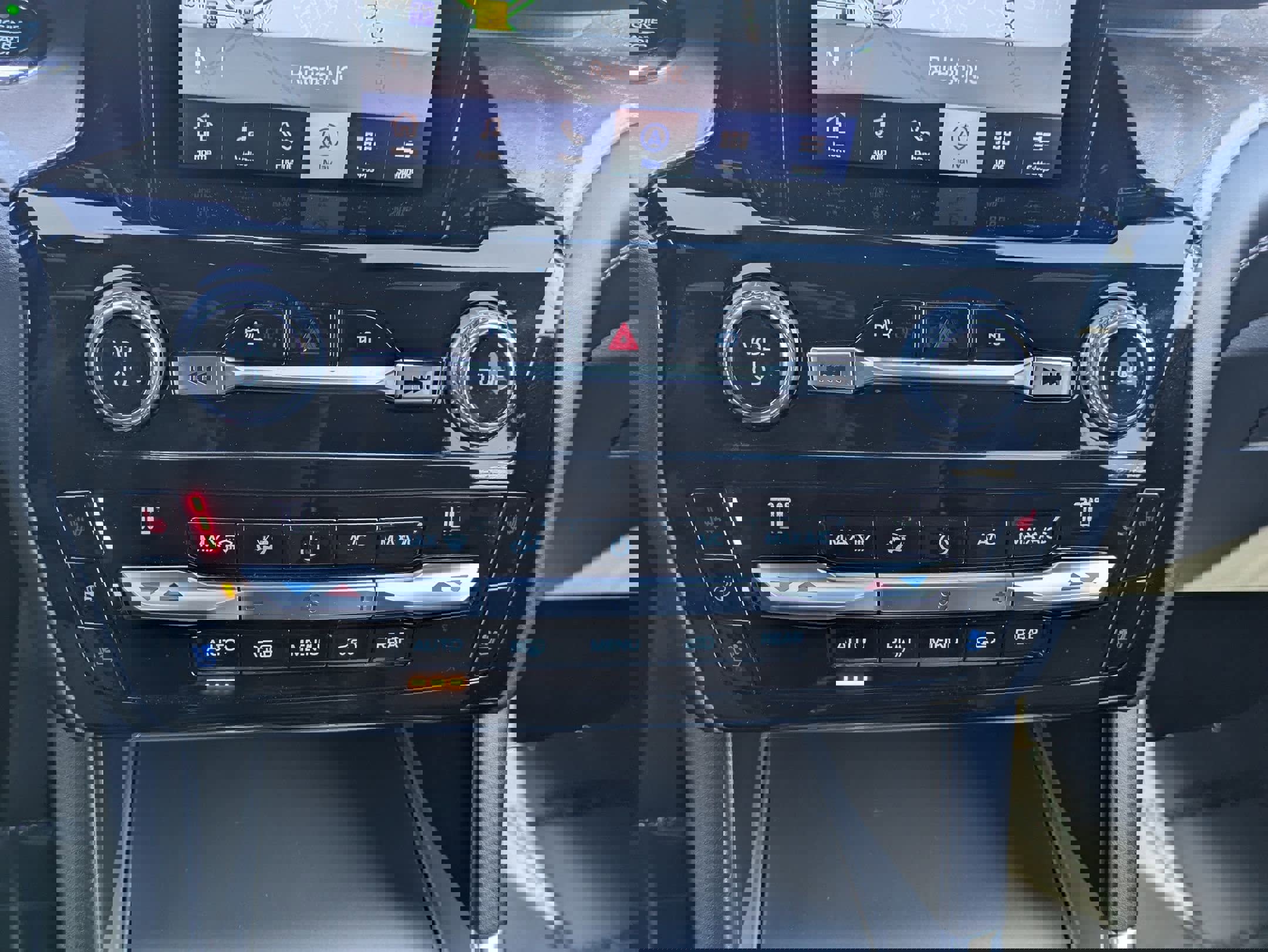 Used 2021 Ford Explorer Platinum w/ Equipment Group 601A image 15