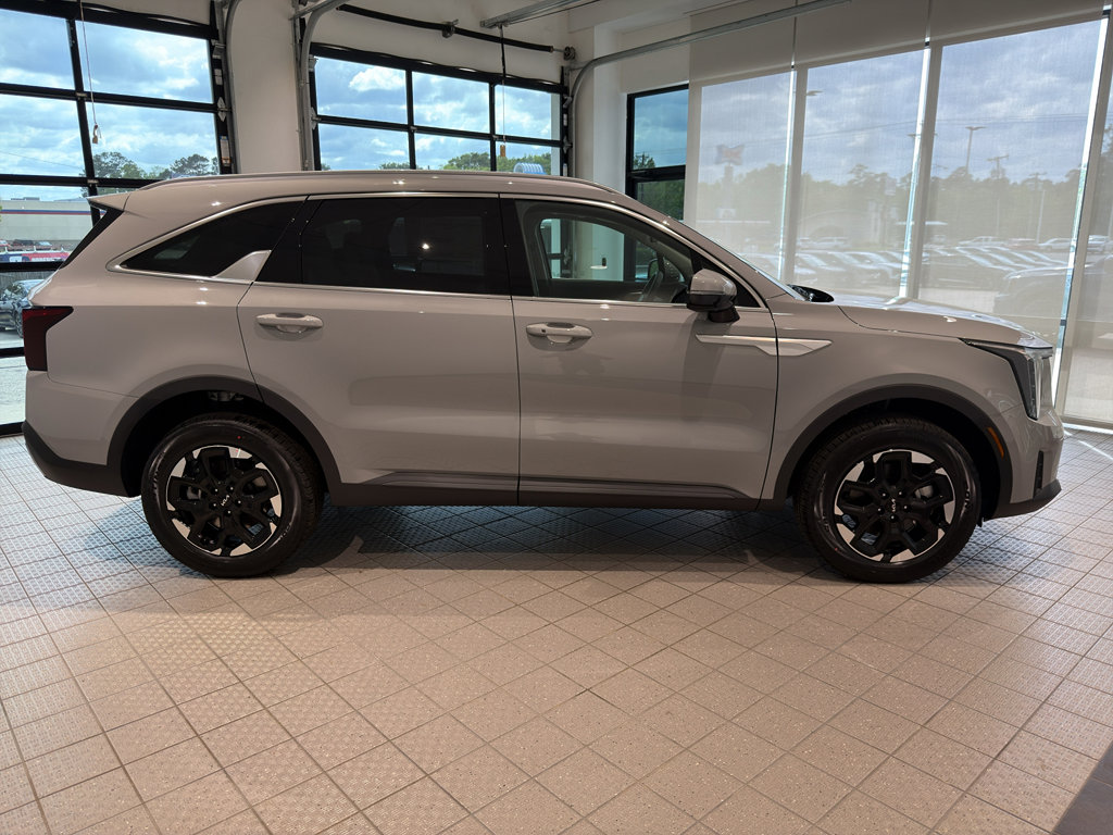 New 2026 Kia Sorento S image 6