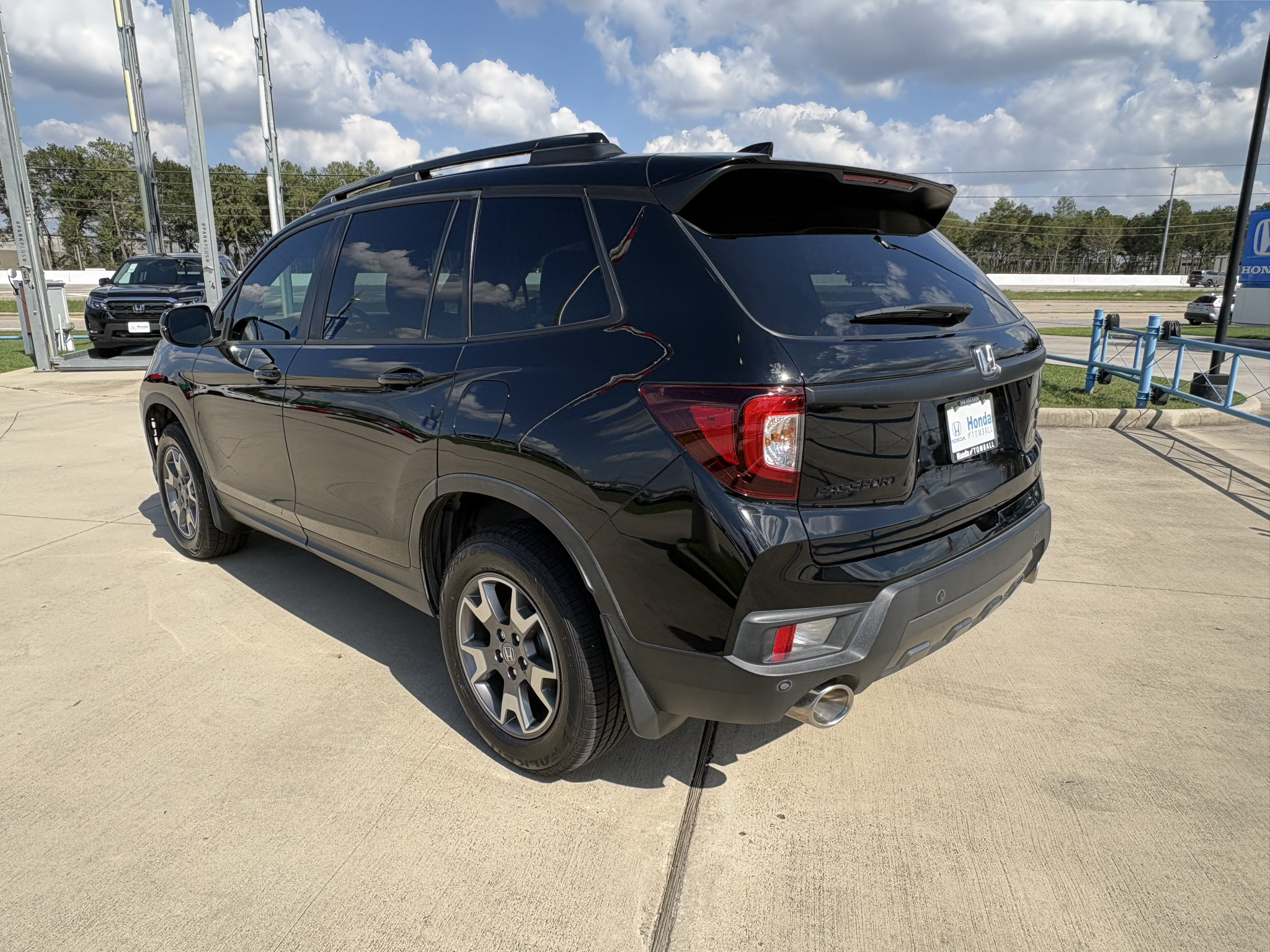Certified 2023 Honda Passport TrailSport image 6