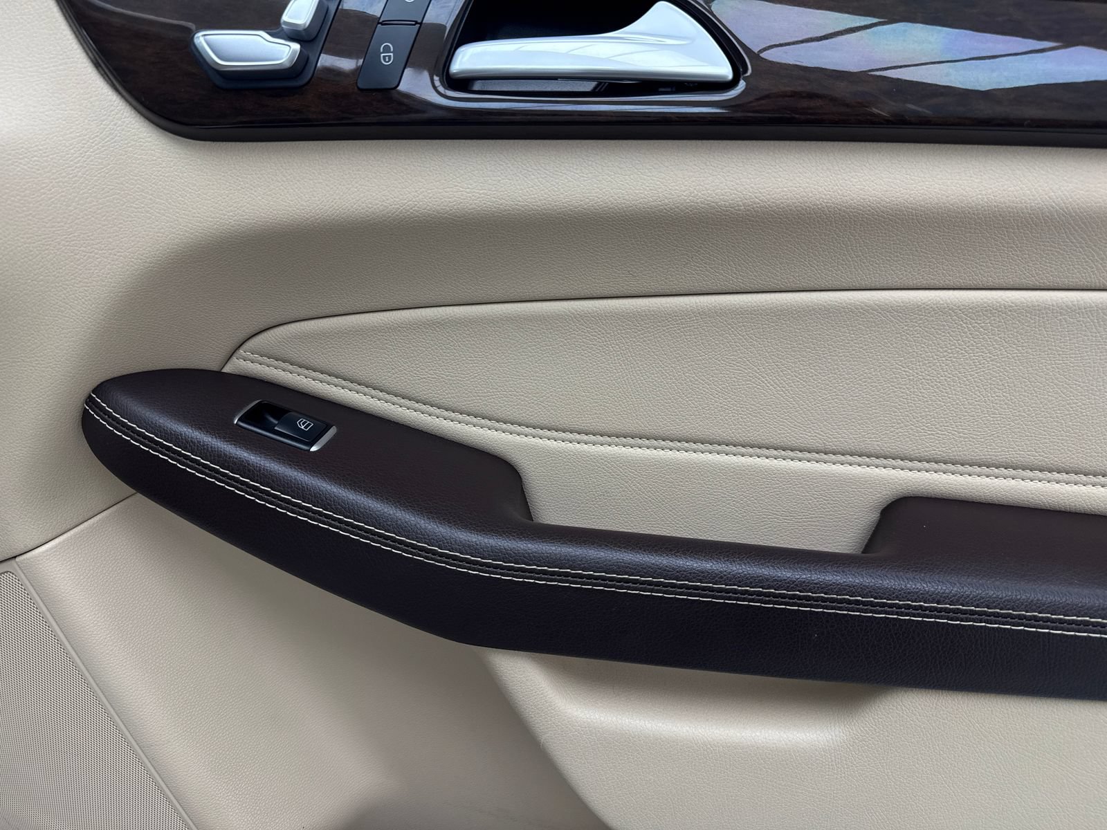 Used 2016 Mercedes-Benz GLE 350 4MATIC w/ Premium Package image 44
