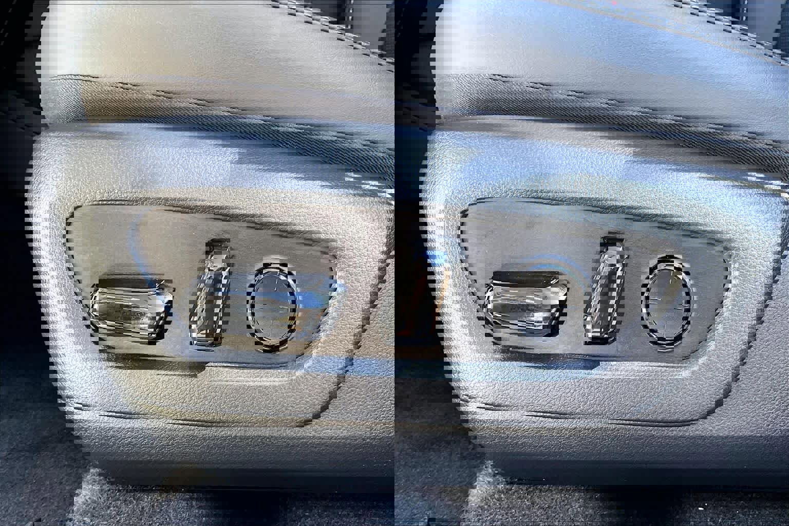 Used 2024 Lexus NX 350h Luxury w/ Vision Package image 33