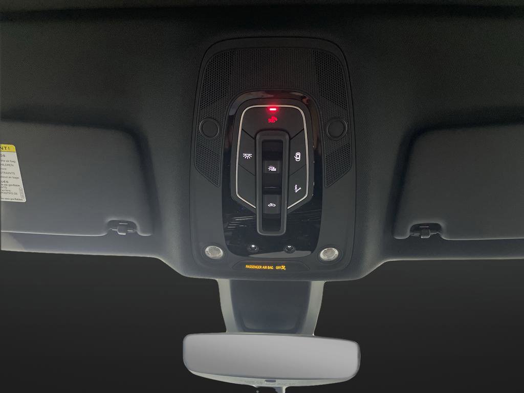 Used 2024 Audi Q5 e Premium Plus w/ Premium Plus Package image 27