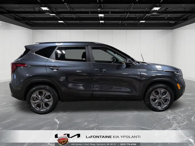 Used 2024 Kia Seltos S AWD/4WD image 9
