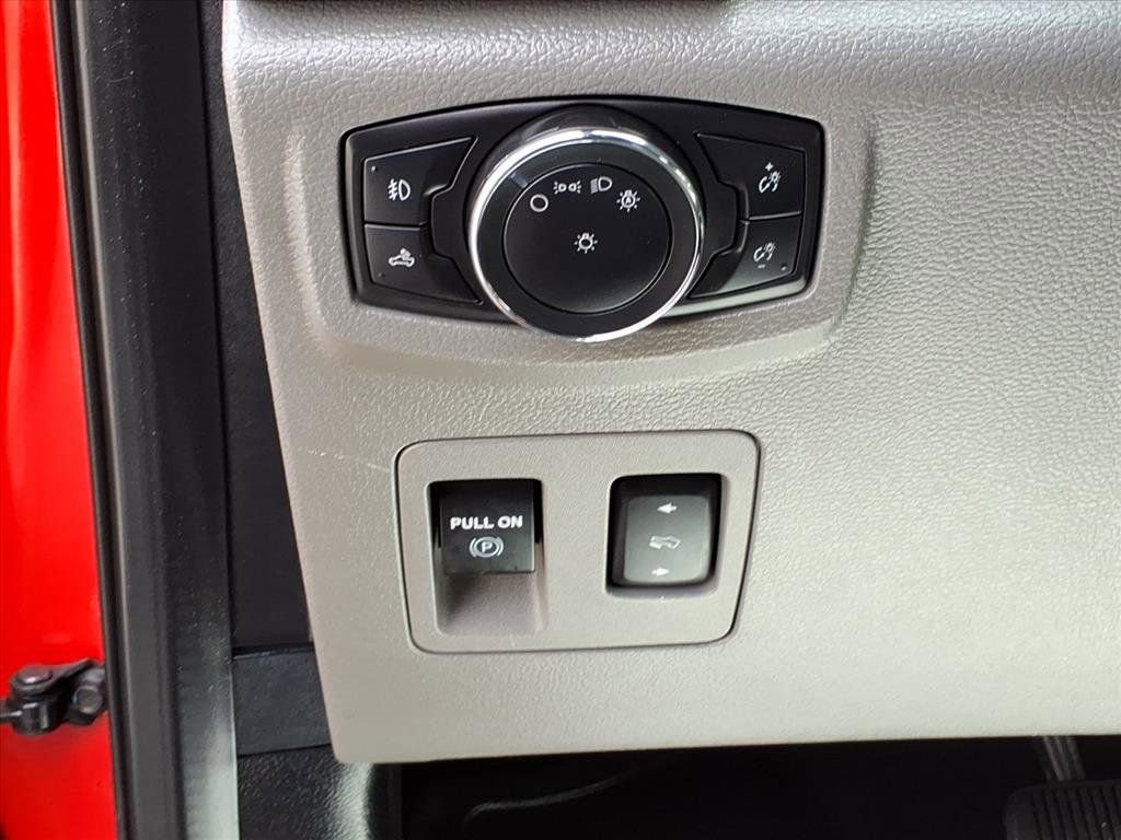 Used 2019 Ford F150 XLT w/ Equipment Group 302A Luxury image 16