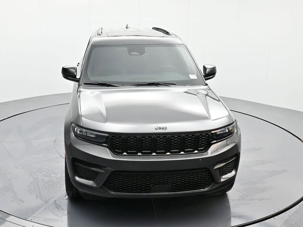 New 2025 Jeep Grand Cherokee Altitude image 31