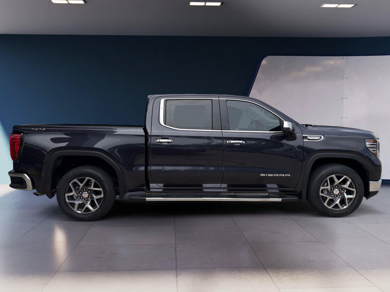 Used 2022 GMC Sierra 1500 SLT AWD/4WD image 6