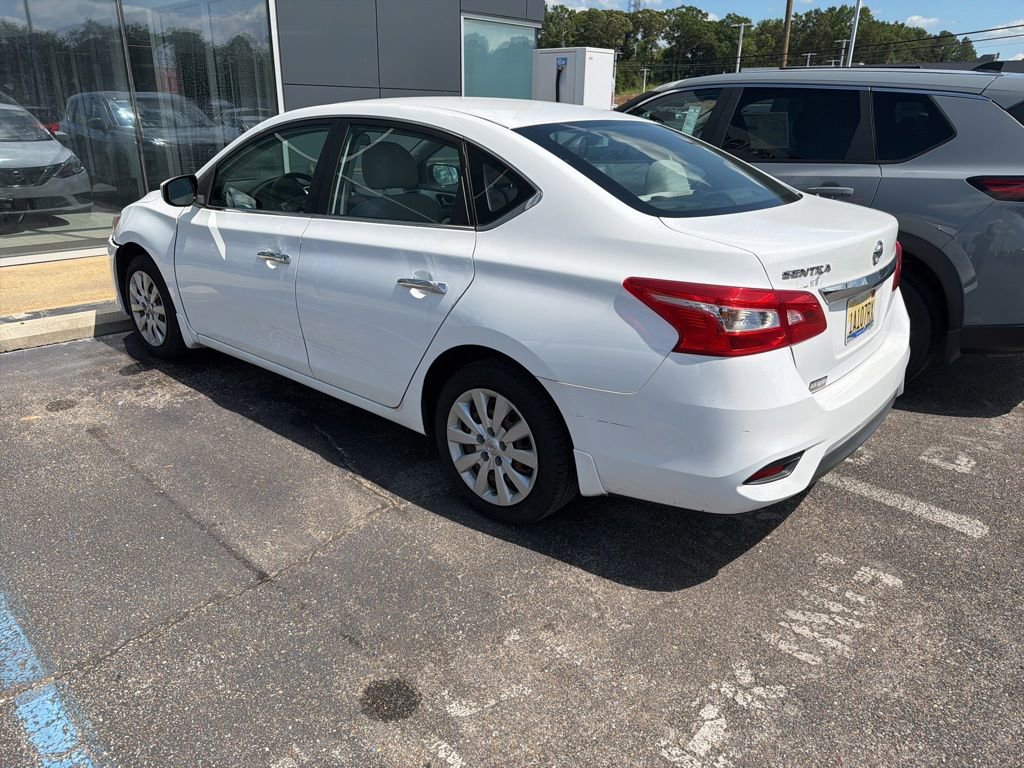 Used 2017 Nissan Sentra S FWD image 4