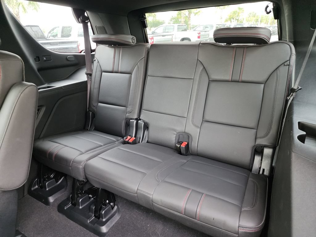 Used 2023 Chevrolet Tahoe RST w/ Luxury Package AWD/4WD image 17