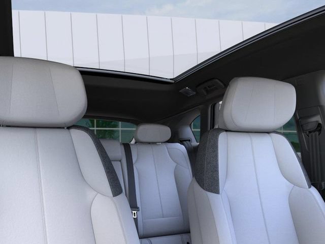 New 2026 Cadillac Optiq Luxury 1 w/ LPO, Floor Liner Package AWD/4WD image 24
