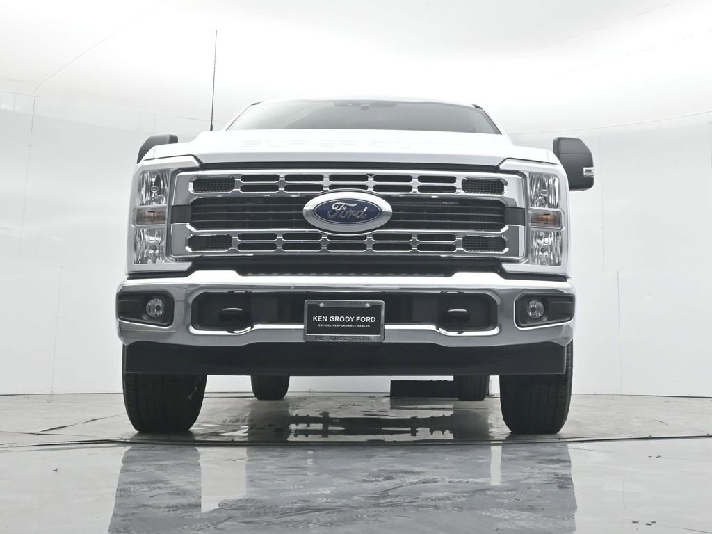 New 2026 Ford F350 XLT image 44