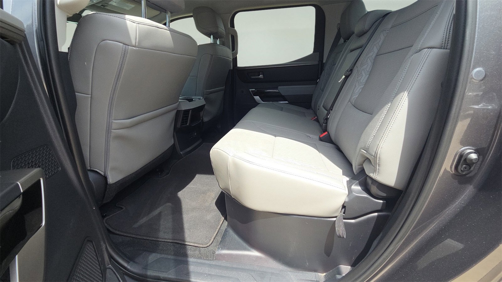 Used 2023 Toyota Tundra Limited image 17