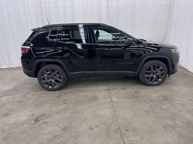 New 2026 Jeep Compass Latitude image 23