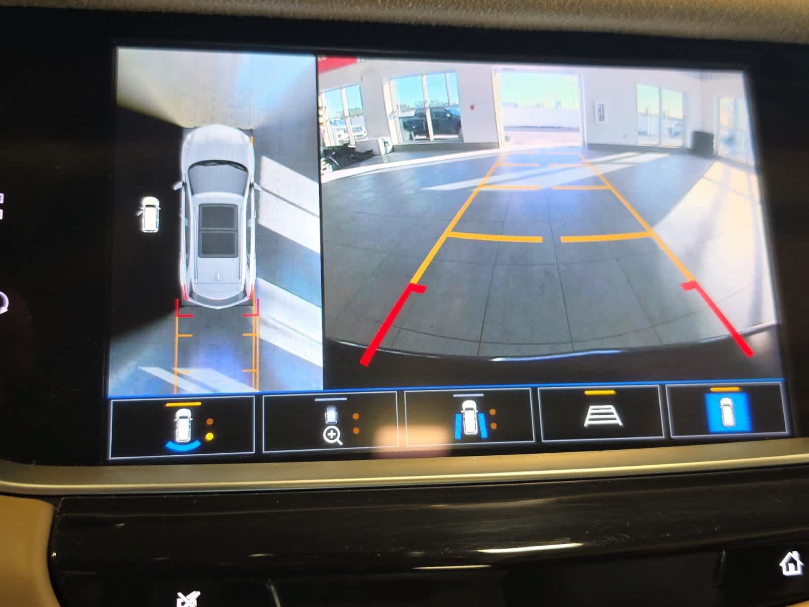 Used 2022 Cadillac XT5 Sportv w/ Platinum Package AWD/4WD image 32