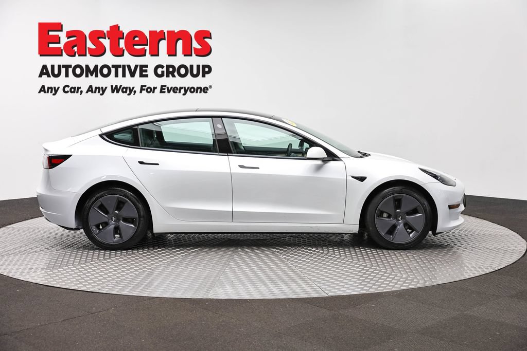 Used 2023 Tesla Model 3 Standard Range RWD image 4