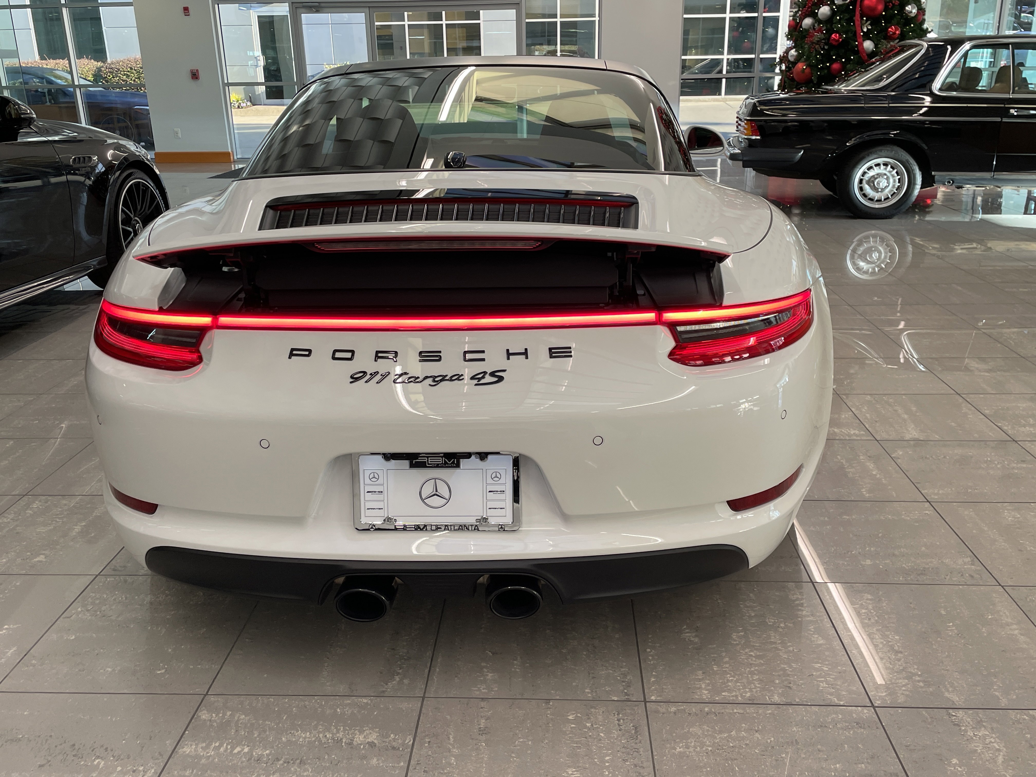 Used 2019 Porsche 911 Targa 4S image 13
